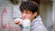 Dong-ju has more challenges to come (Image via Instagram @jtbcdrama)
